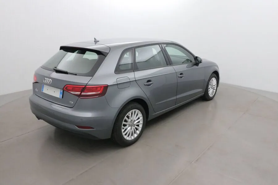 Audi A3 SPORTBACK 2.0 TDI 150 BUSINESS LINE S TRONIC 7 Image 4