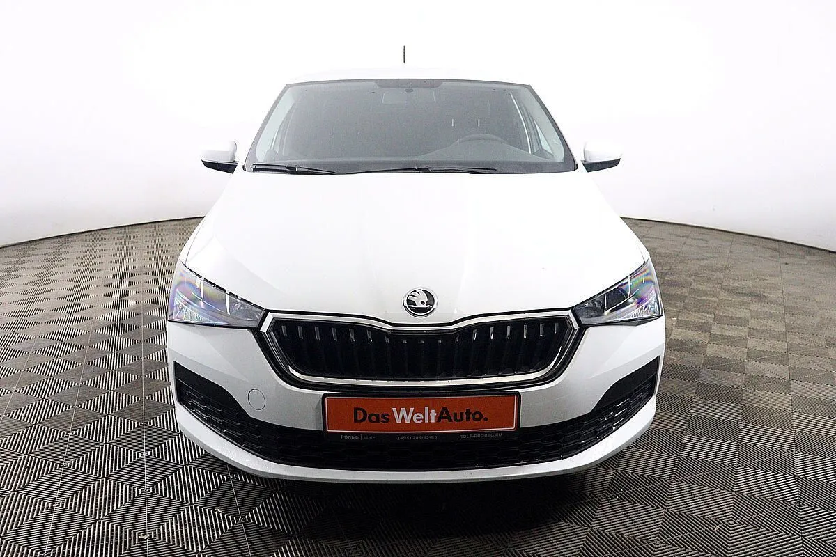 Skoda Rapid Image 2